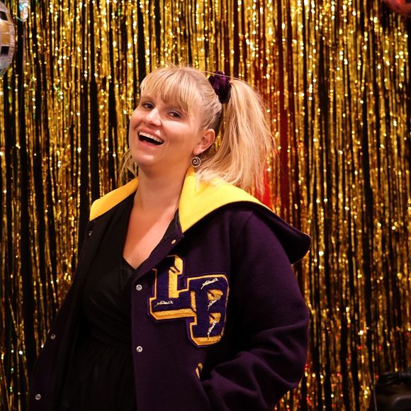 Meet your Posher, Meg - Picture 1 of 1